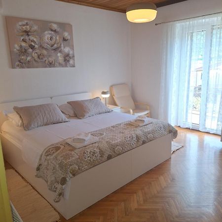 Holiday Home Leonida Jelsa  Esterno foto