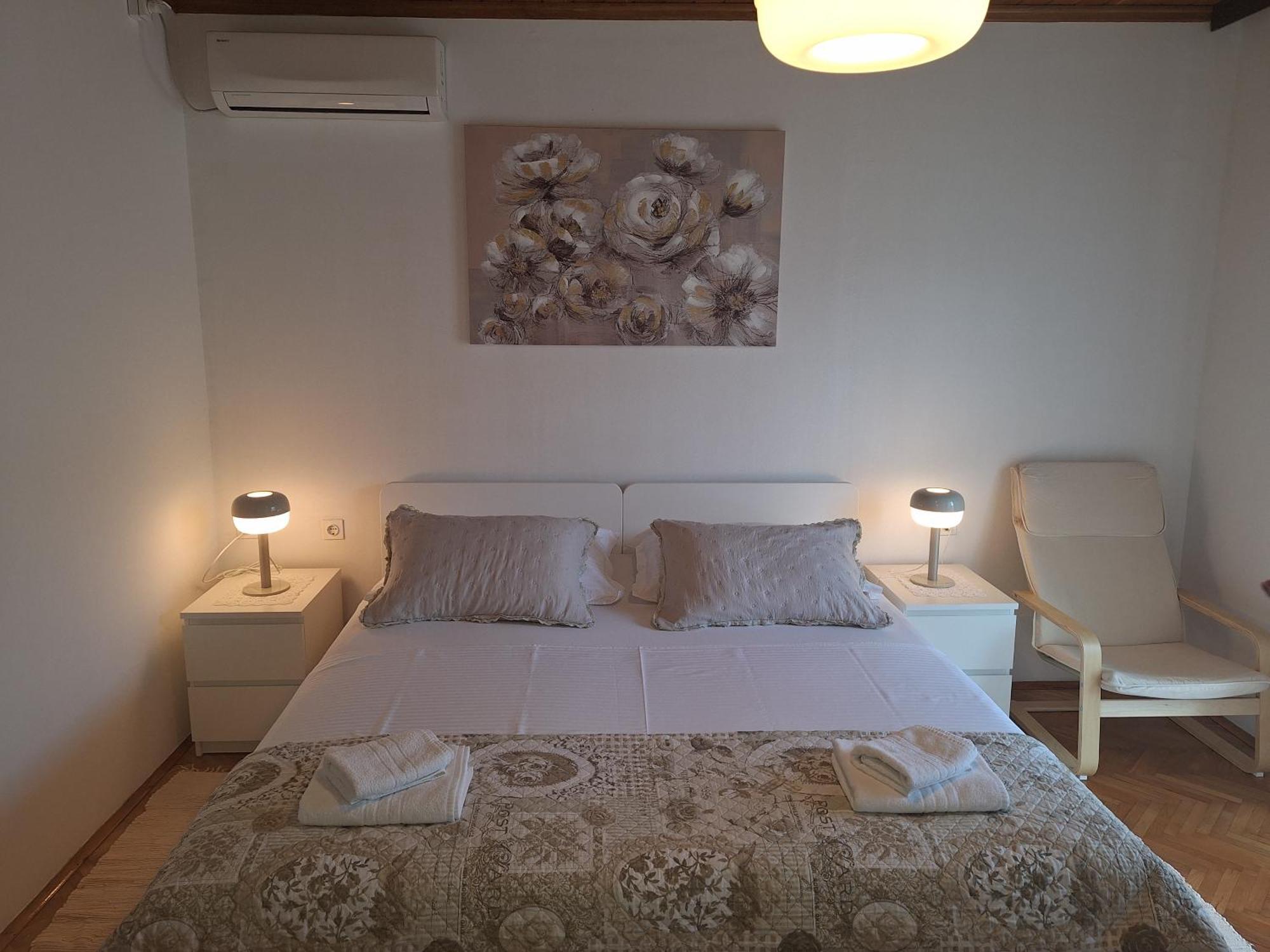 Holiday Home Leonida Jelsa  Esterno foto