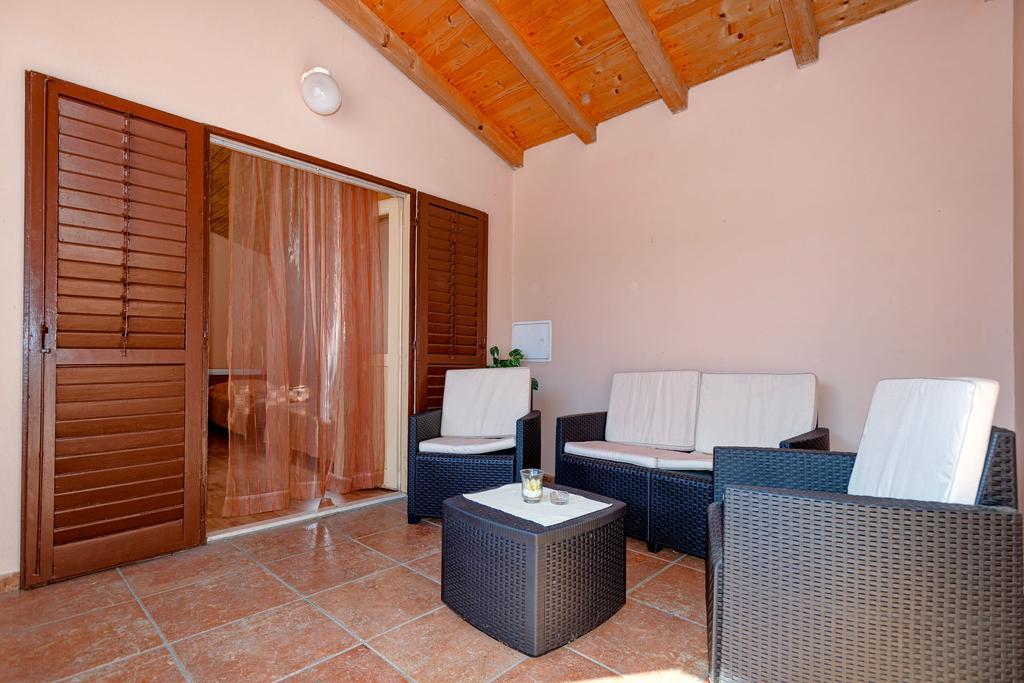 Holiday Home Leonida Jelsa  Esterno foto