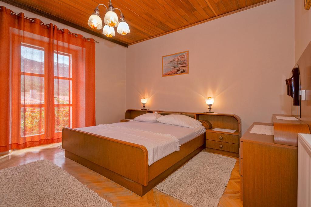 Holiday Home Leonida Jelsa  Esterno foto