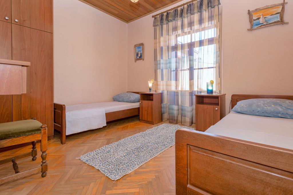 Holiday Home Leonida Jelsa  Esterno foto