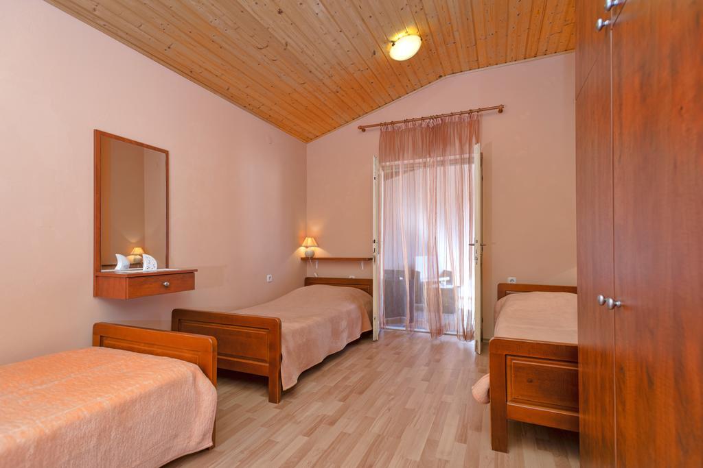Holiday Home Leonida Jelsa  Esterno foto