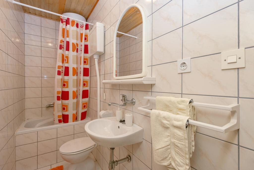 Holiday Home Leonida Jelsa  Esterno foto
