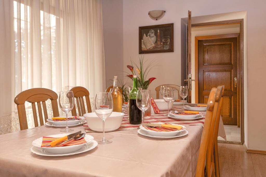 Holiday Home Leonida Jelsa  Esterno foto