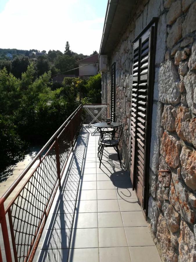 Holiday Home Leonida Jelsa  Esterno foto