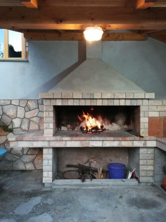 Holiday Home Leonida Jelsa  Esterno foto
